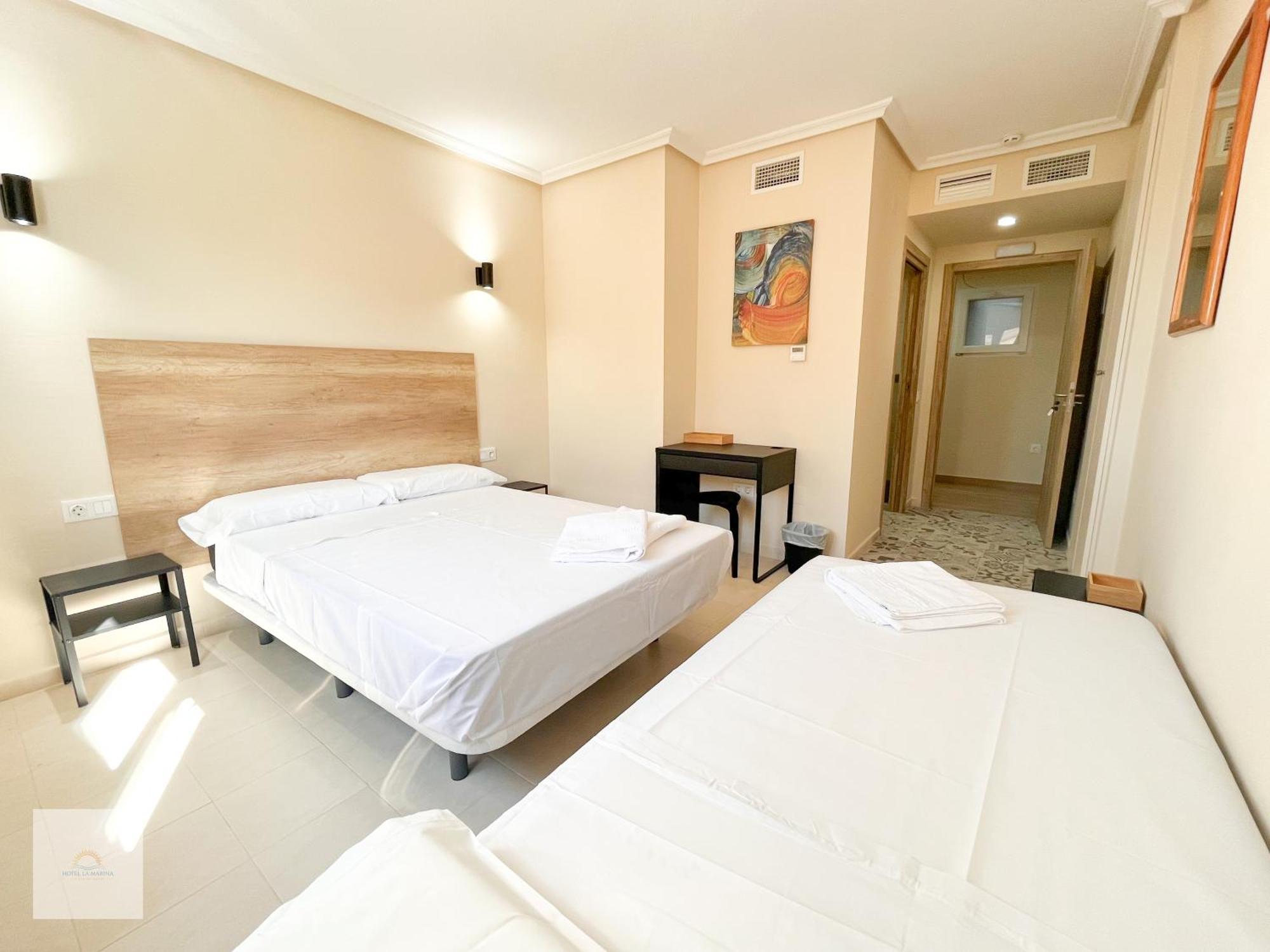 Hotel La Marina Elche La Mariña Εξωτερικό φωτογραφία