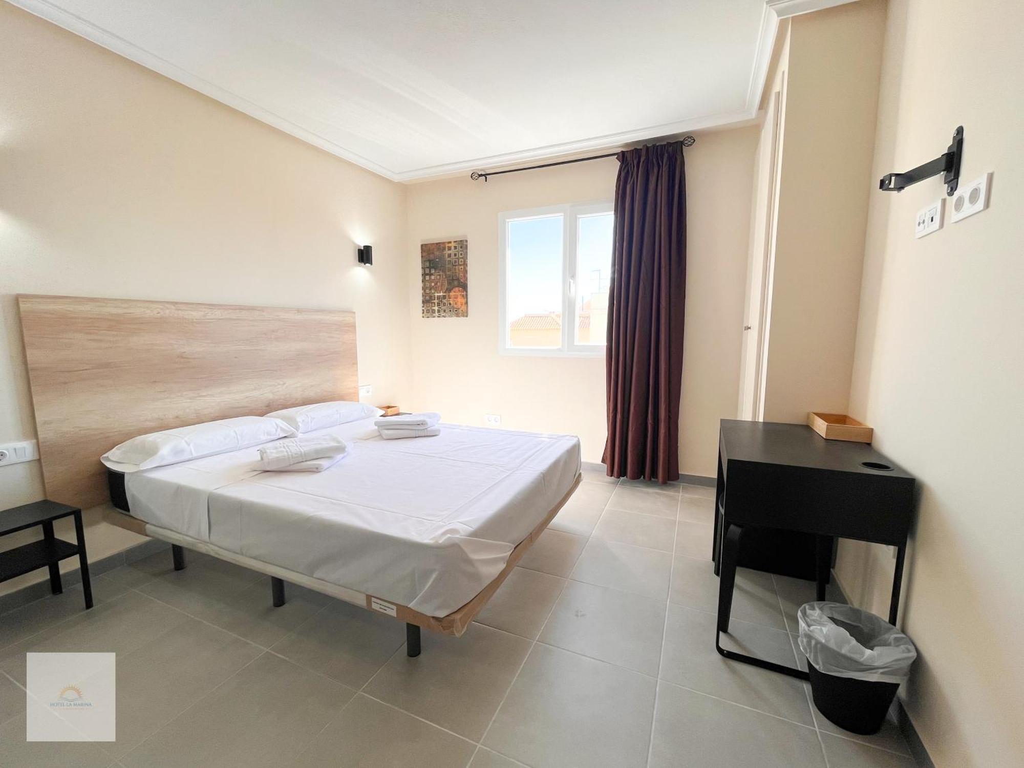 Hotel La Marina Elche La Mariña Εξωτερικό φωτογραφία