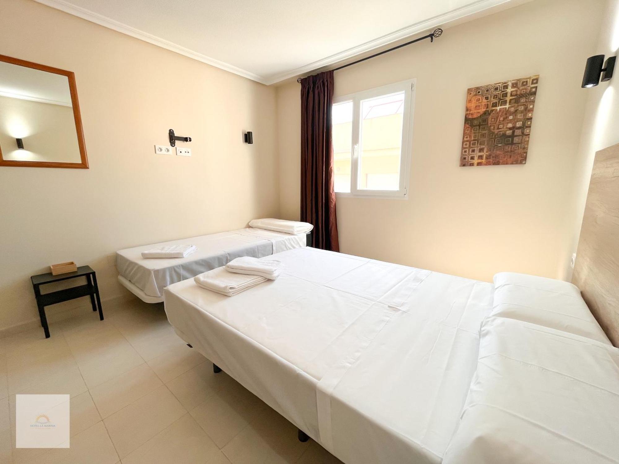 Hotel La Marina Elche La Mariña Εξωτερικό φωτογραφία