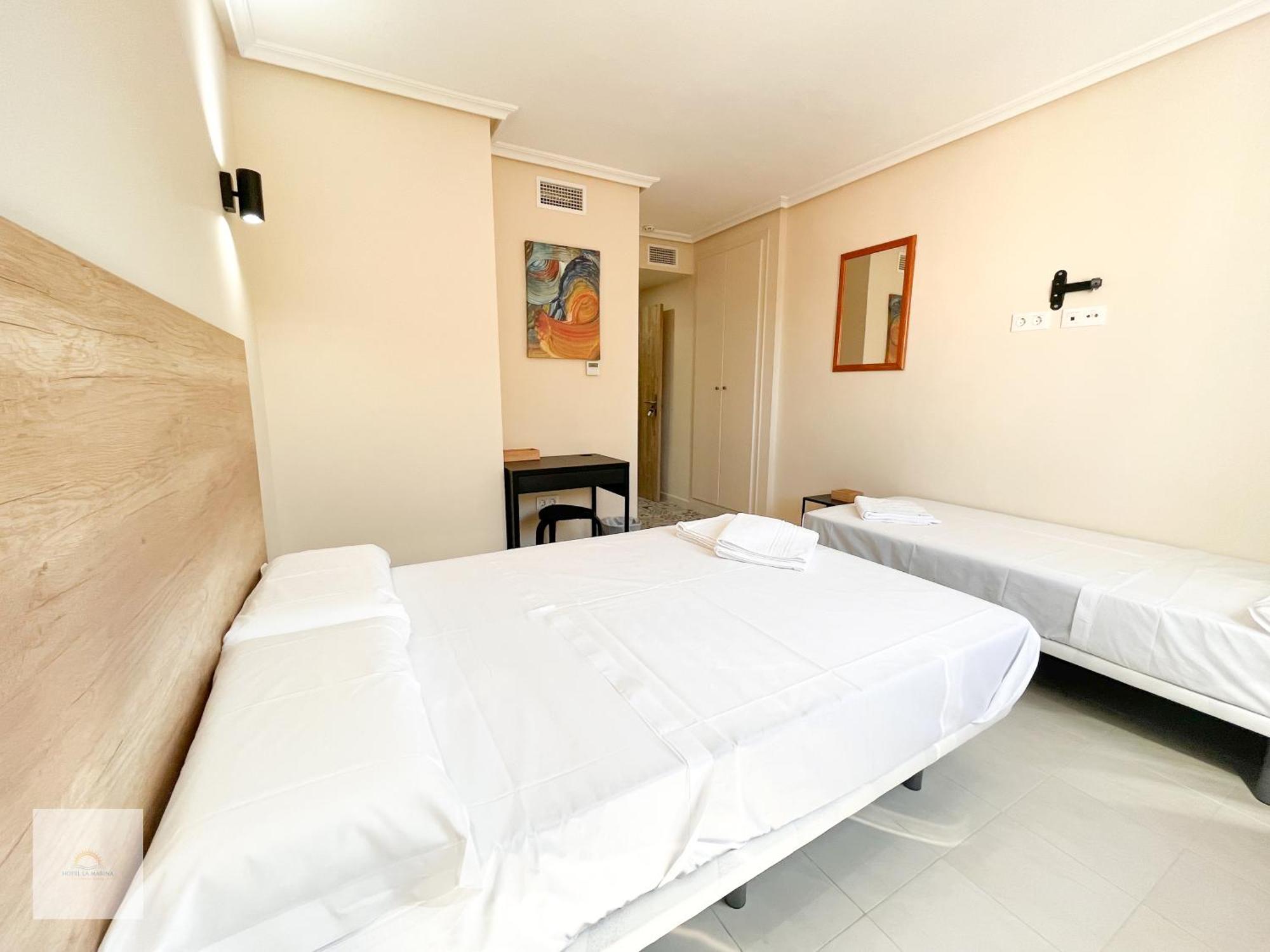 Hotel La Marina Elche La Mariña Εξωτερικό φωτογραφία