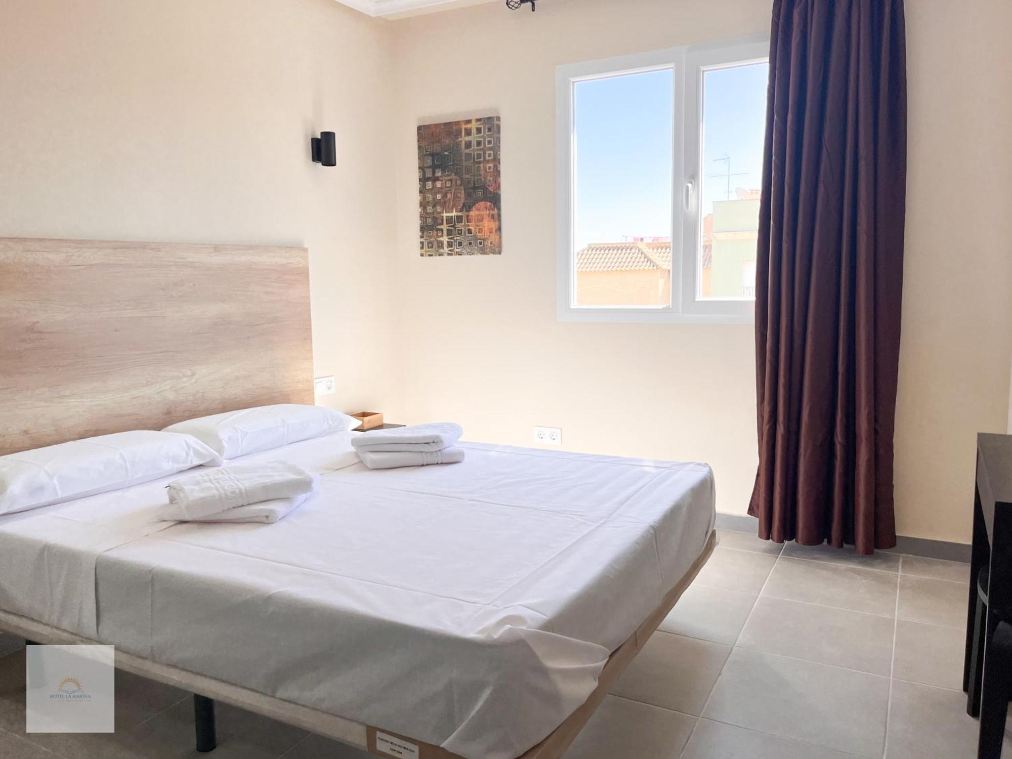 Hotel La Marina Elche La Mariña Εξωτερικό φωτογραφία